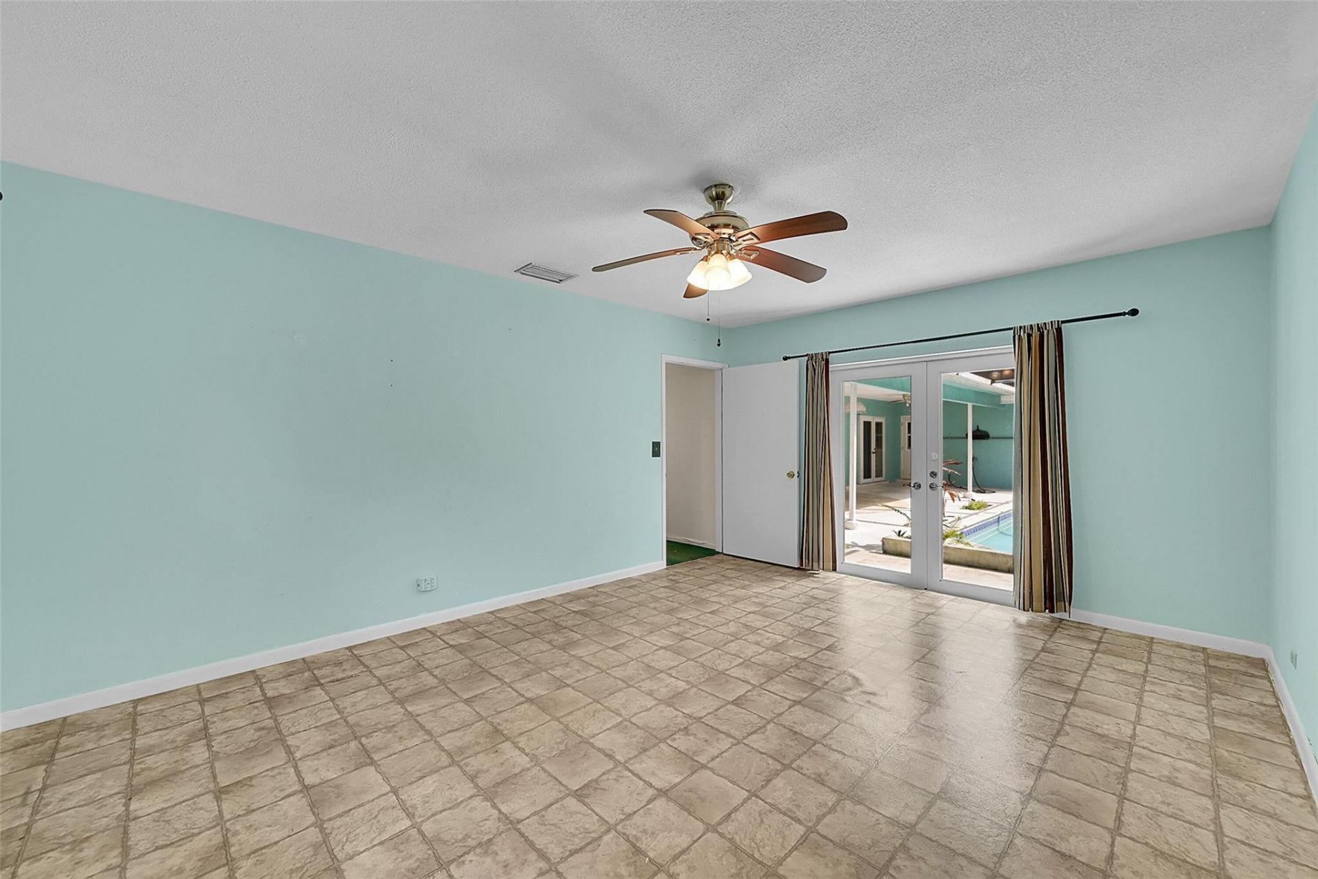 7480 NW 9th Street, Plantation, FL 33317 Photo