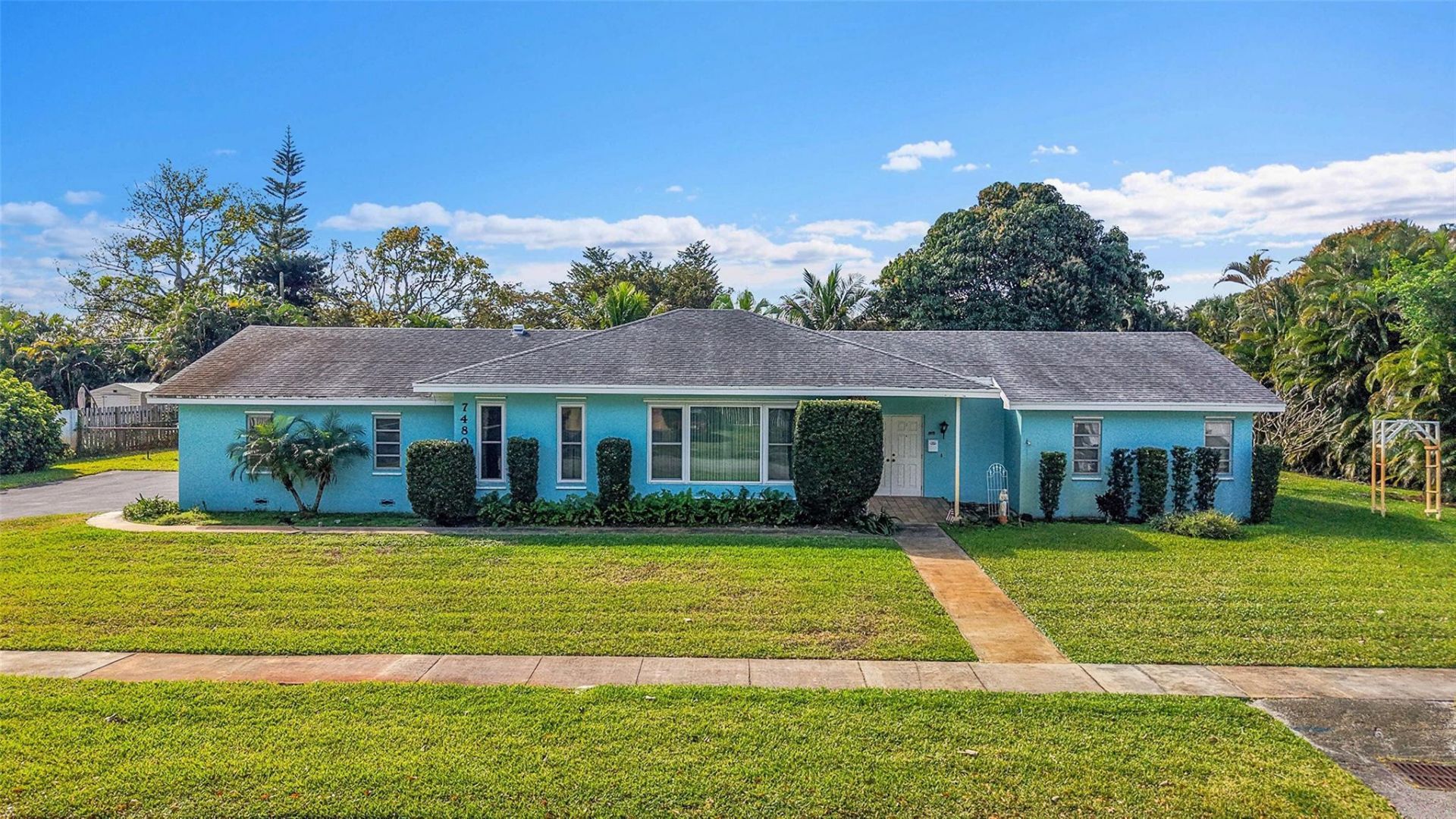 7480 NW 9th Street, Plantation, FL 33317 Photo