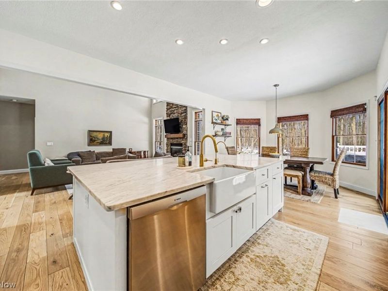 13537 Shirley Drive, Leroy, OH 44077 Photo 10