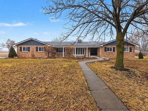 801 6th Avenue SE, Pipestone, MN 56164