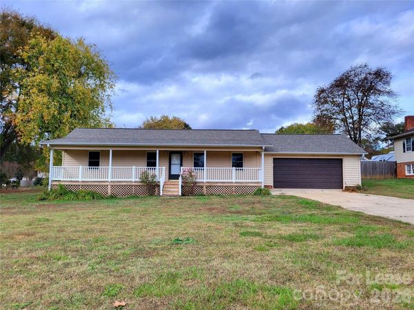 7900 Mountain Shore Drive , Sherrills Ford, NC 28673