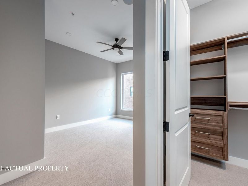 270 Dickenson Street, Unit 403, Columbus, OH 43215 Photo 12