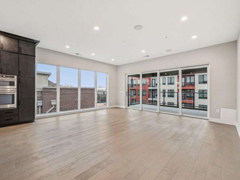 270 Dickenson Street, Unit 403, Columbus, OH 43215 Photo 6