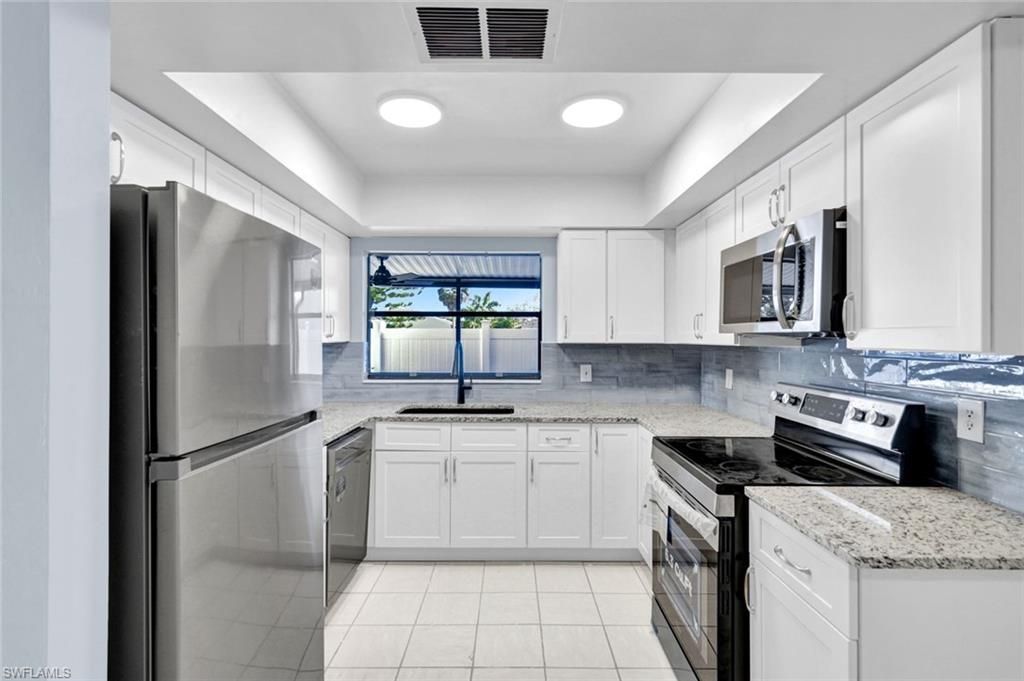 1423 SW Courtyards Ter , Unit 70, Cape Coral, FL 33914 Photo