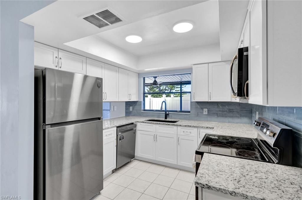 1423 SW Courtyards Ter , Unit 70, Cape Coral, FL 33914 Photo