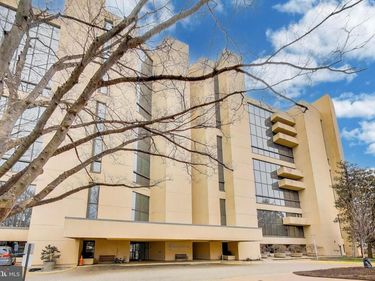 1101 S ARLINGTON RIDGE ROAD, Unit 305, ARLINGTON, VA 22202