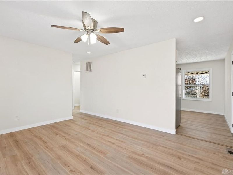 4482 Gaiter Lane, Dayton, OH 45417 Photo 10