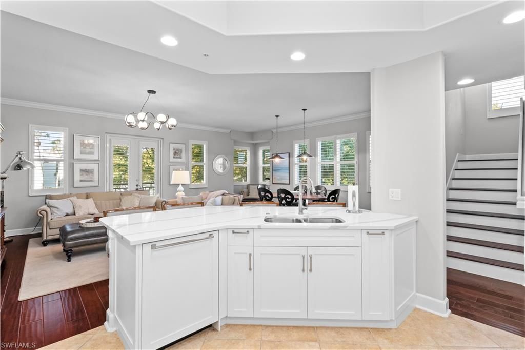 1104 6th St S, Unit 1, Naples, FL 34102 Photo