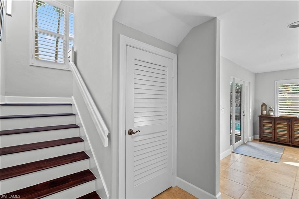 1104 6th St S, Unit 1, Naples, FL 34102 Photo