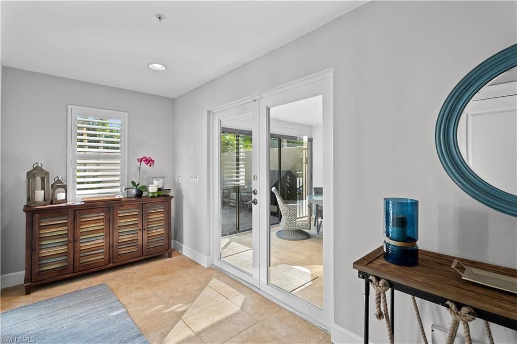 1104 6th St S, Unit 1, Naples, FL 34102 Photo