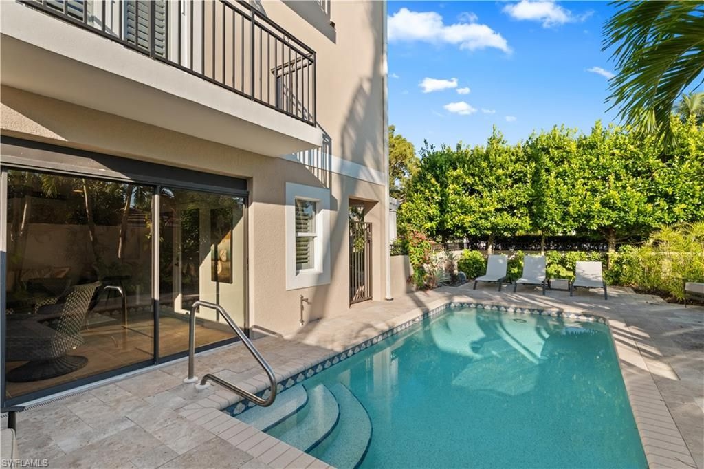 1104 6th St S, Unit 1, Naples, FL 34102 Photo