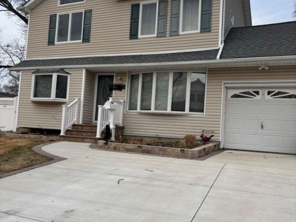 23 W Court Drive, Centereach, NY 11720