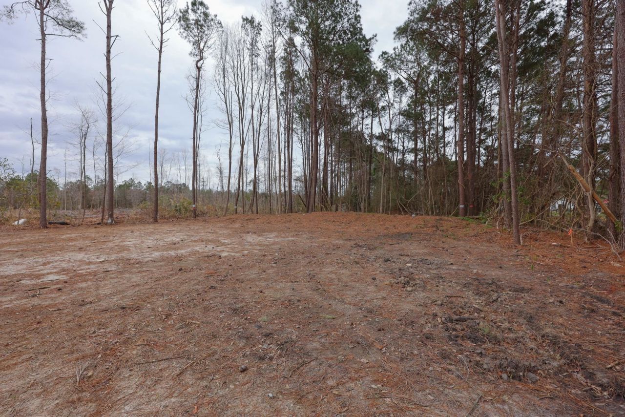 400 Airport Rd.  Photo 23