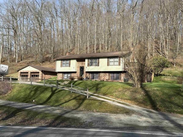 344 Harpertown Road, Elkins, WV 26241