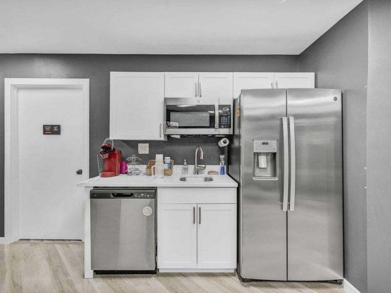 1824 E Broad Street, Unit B, Columbus, OH 43203 Photo 14