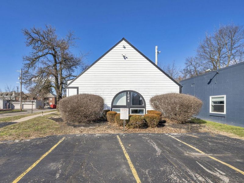 1824 E Broad Street, Unit B, Columbus, OH 43203 Photo 2