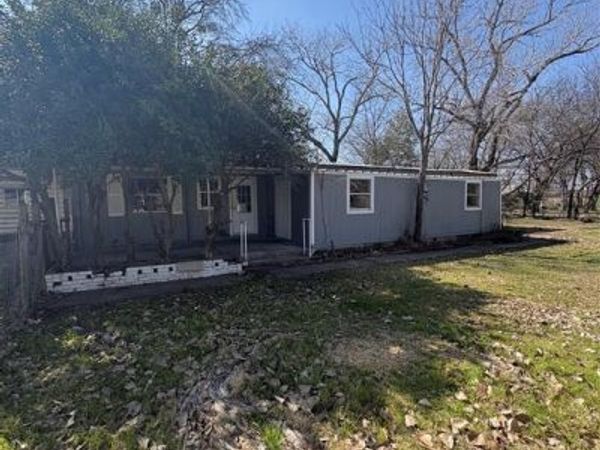 207 N Pearl Street, Whitney, TX 76692