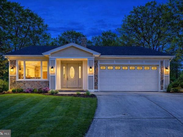 583 ARIEL COURT, MECHANICSBURG, PA 17055