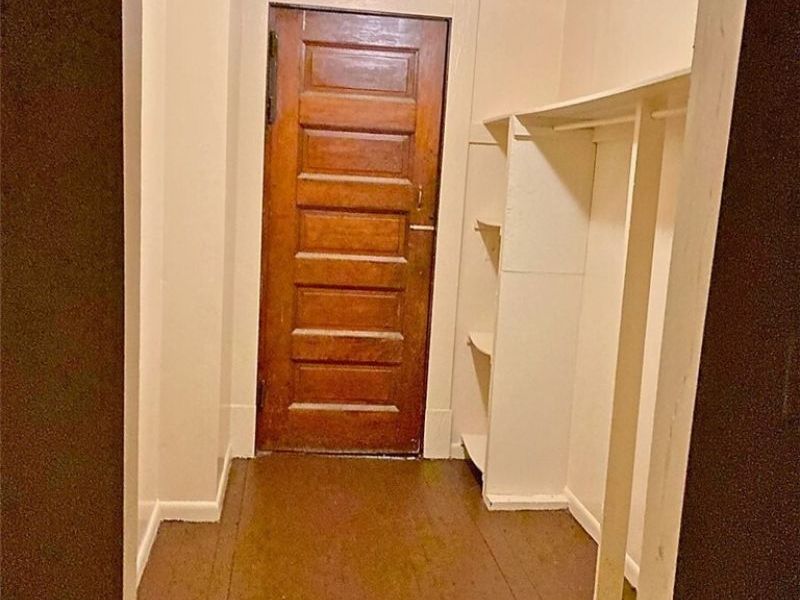 554 Eddy Road, Cleveland, OH 44108 Photo 21