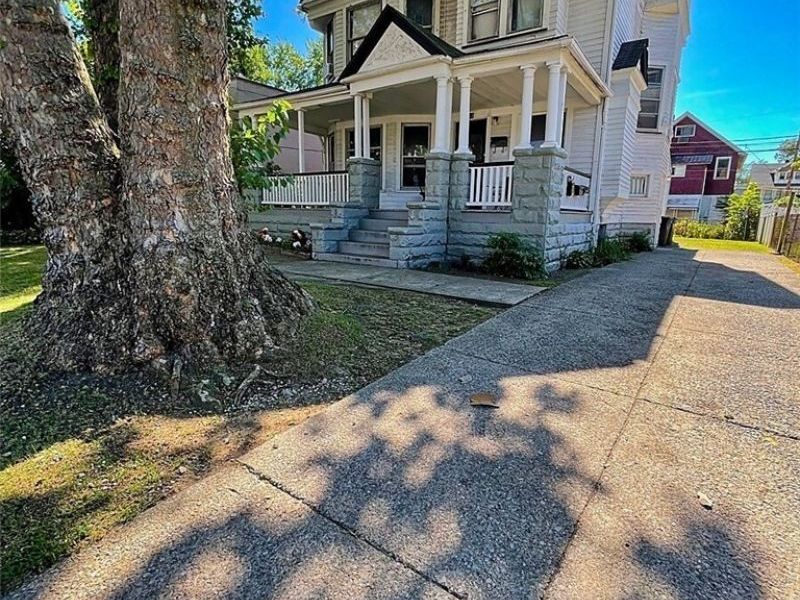 554 Eddy Road, Cleveland, OH 44108 Photo 5