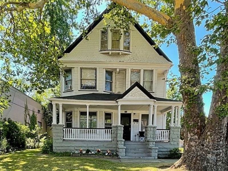 554 Eddy Road, Cleveland, OH 44108 Photo 8