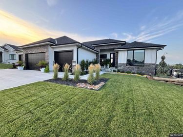 19022 Acorn Drive , Gretna, NE 68028