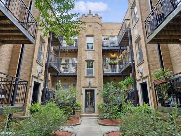 2239.5 N Lincoln Avenue, Unit 3B, Chicago, IL 60614