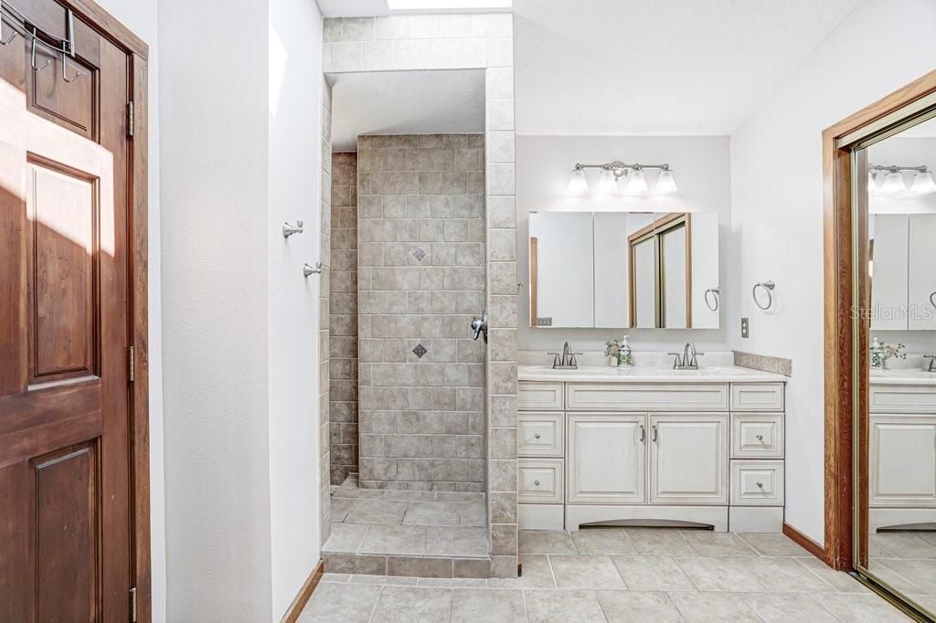 12508 Twin Branch Acres Road, Tampa, FL 33626 Photo