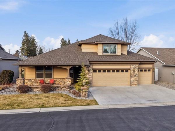 2209 E 52nd Ln, Spokane, WA 99223