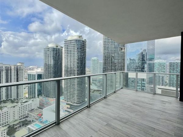 1010 Brickell Ave, Unit 3711, Miami, FL 33131