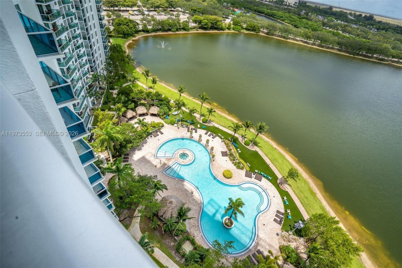 2641 N Flamingo Rd, Unit 1603N, Sunrise, FL 33323 Photo