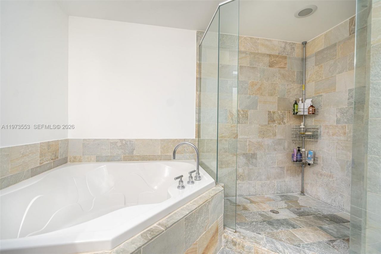 2641 N Flamingo Rd, Unit 1603N, Sunrise, FL 33323 Photo