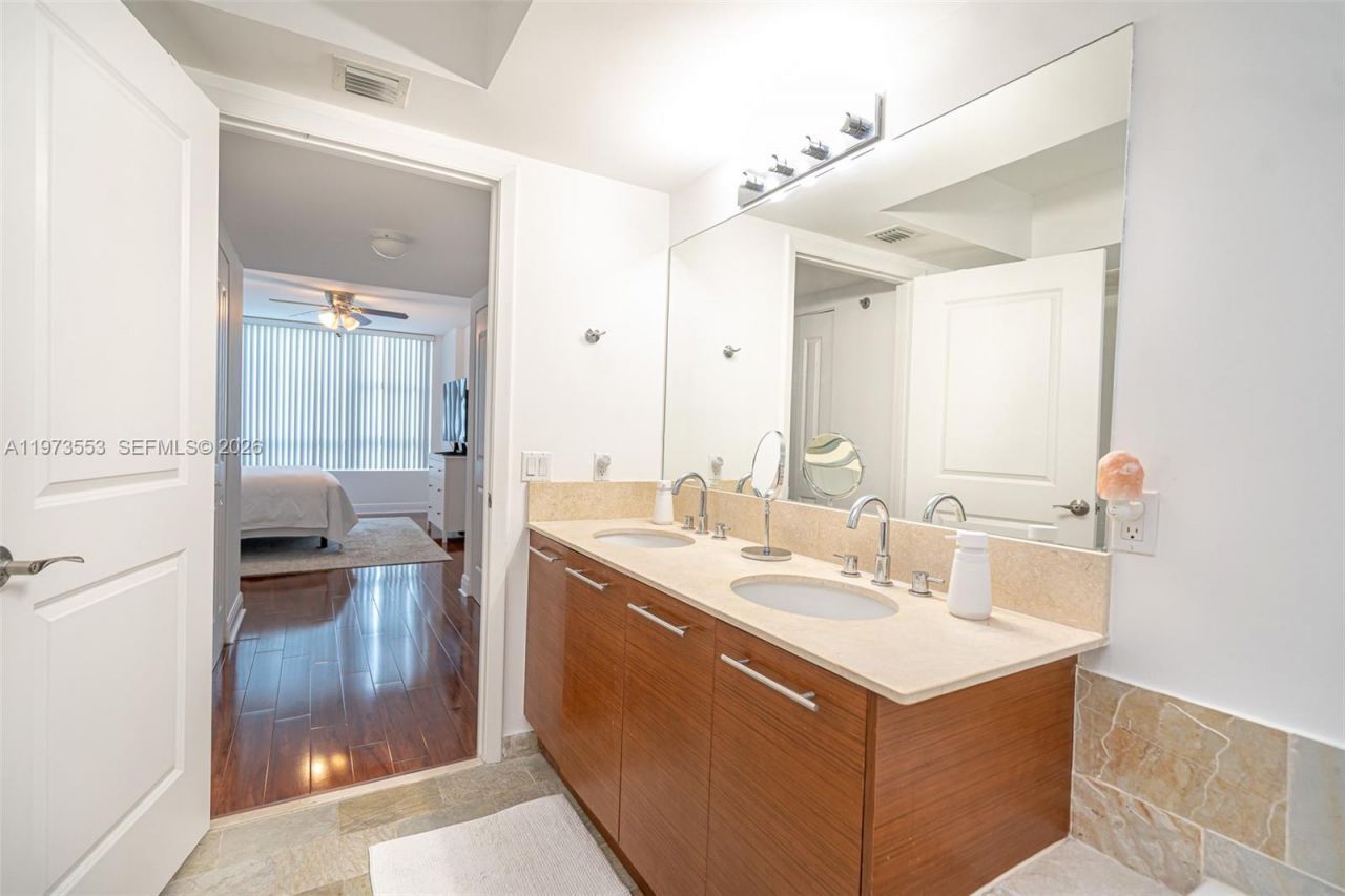 2641 N Flamingo Rd, Unit 1603N, Sunrise, FL 33323 Photo