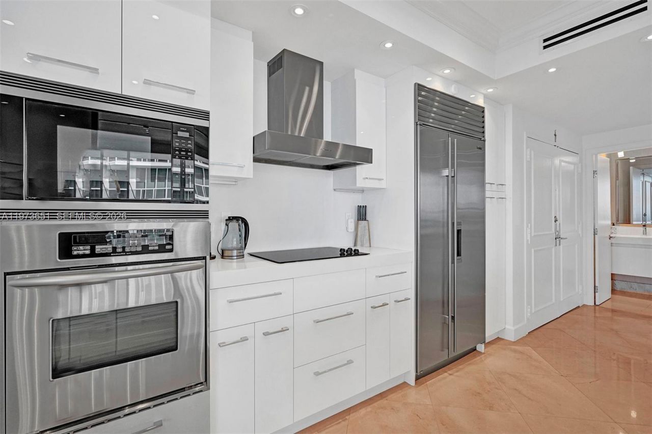 10205 Collins Ave , Unit P8, Bal Harbour, FL 33154 Photo