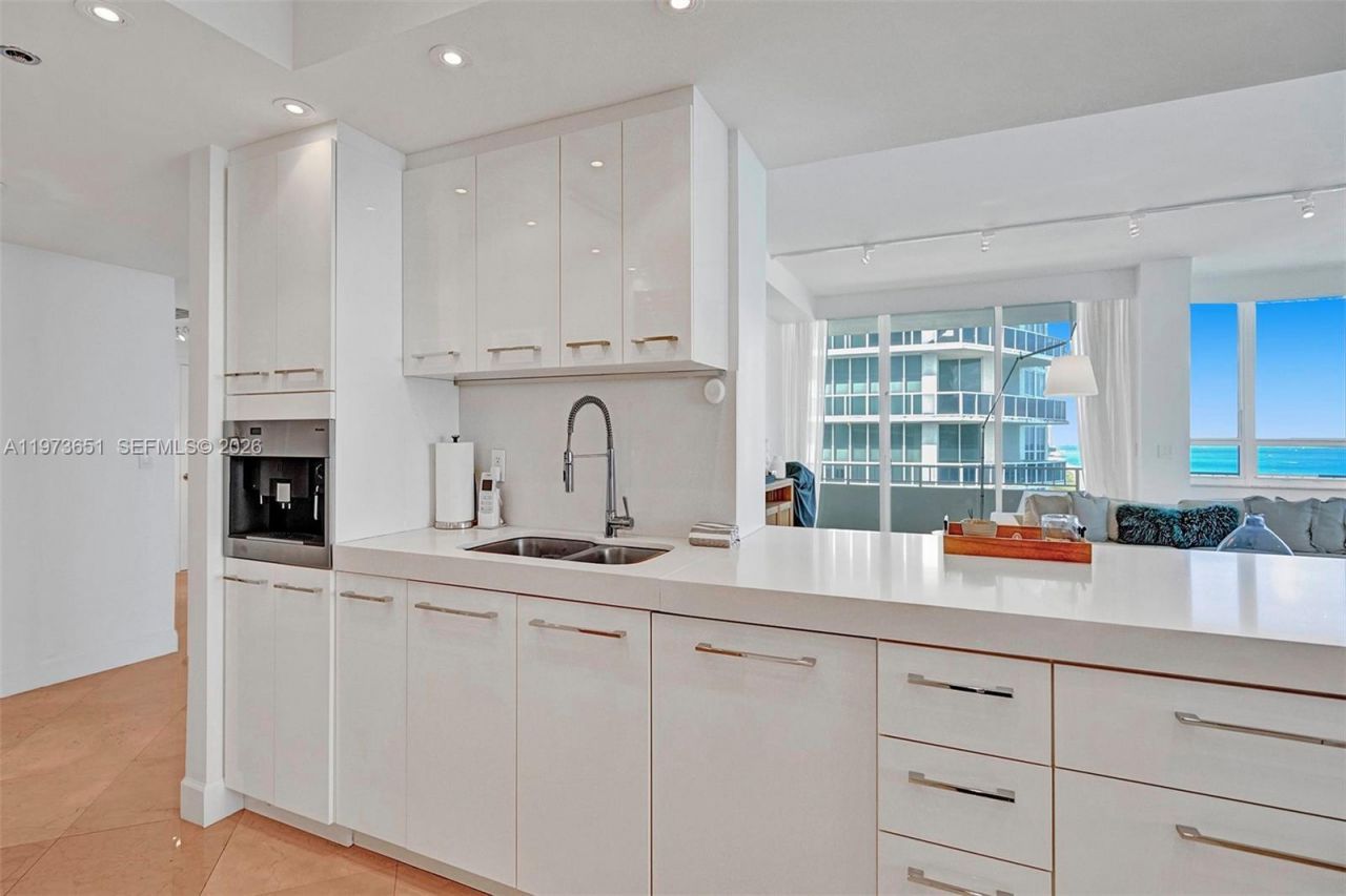 10205 Collins Ave , Unit P8, Bal Harbour, FL 33154 Photo