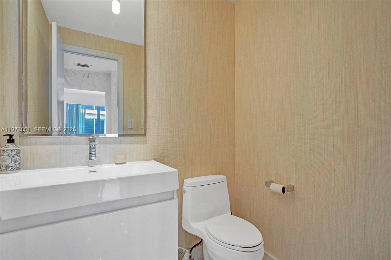 10205 Collins Ave , Unit P8, Bal Harbour, FL 33154 Photo