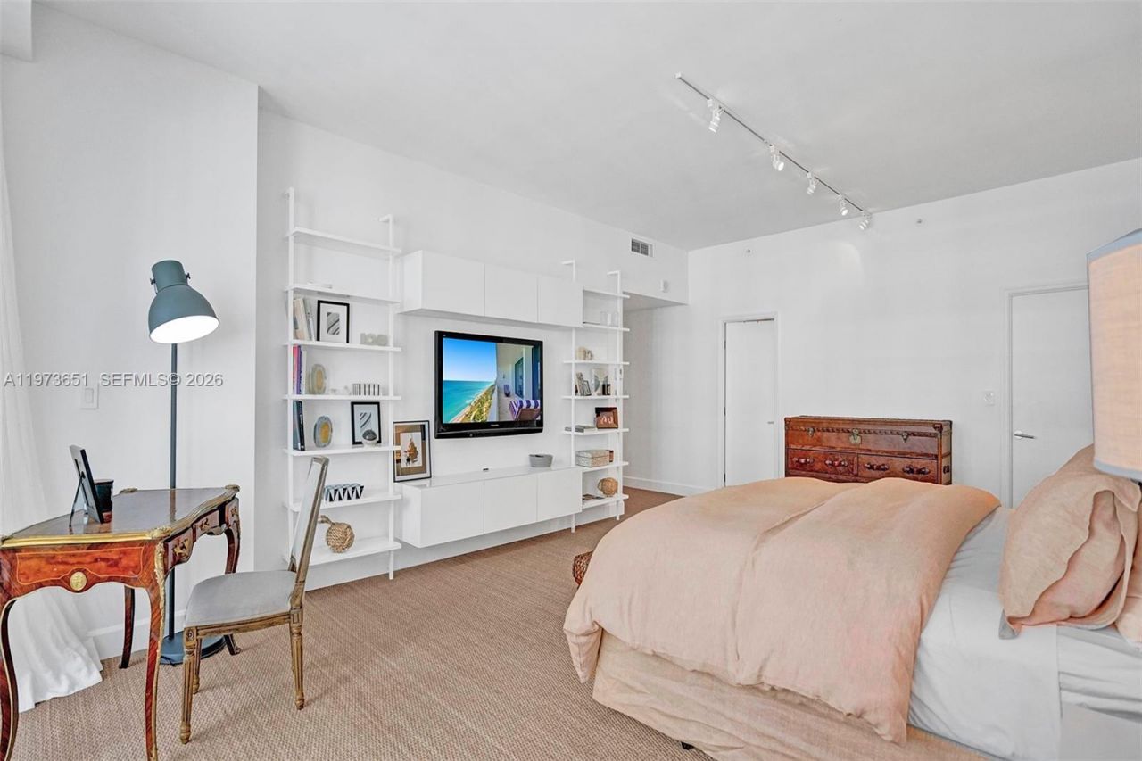 10205 Collins Ave , Unit P8, Bal Harbour, FL 33154 Photo