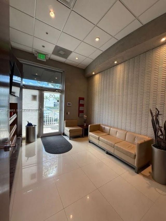 7620 NW 25th St, Unit 5, Miami, FL 33122 Photo