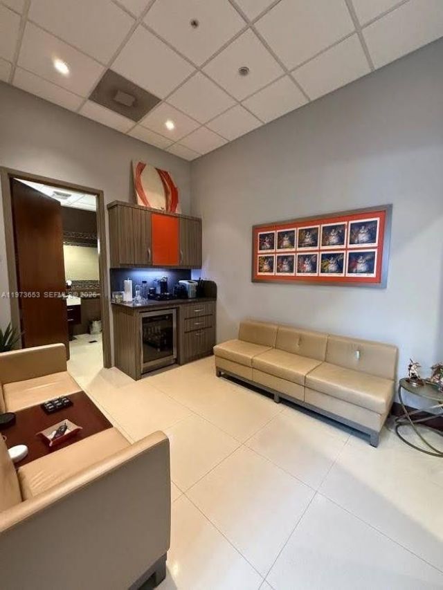 7620 NW 25th St, Unit 5, Miami, FL 33122 Photo