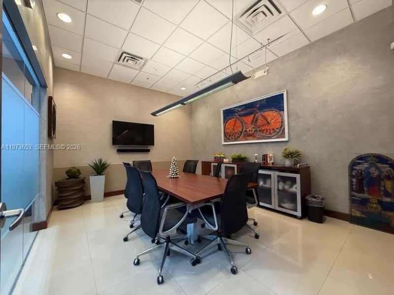 7620 NW 25th St, Unit 5, Miami, FL 33122 Photo