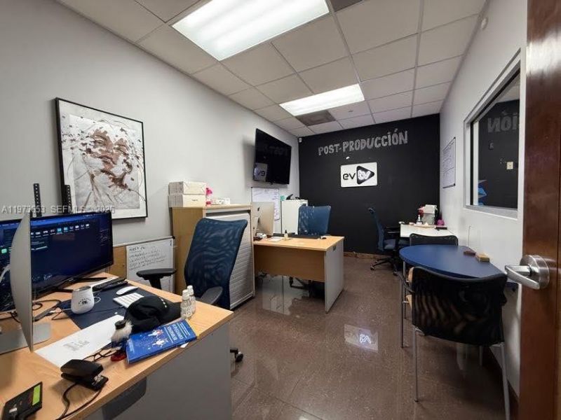 7620 NW 25th St, Unit 5, Miami, FL 33122 Photo