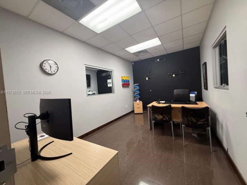 7620 NW 25th St, Unit 5, Miami, FL 33122 Photo