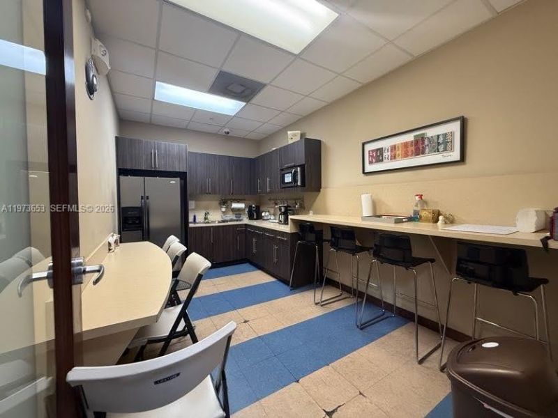 7620 NW 25th St, Unit 5, Miami, FL 33122 Photo