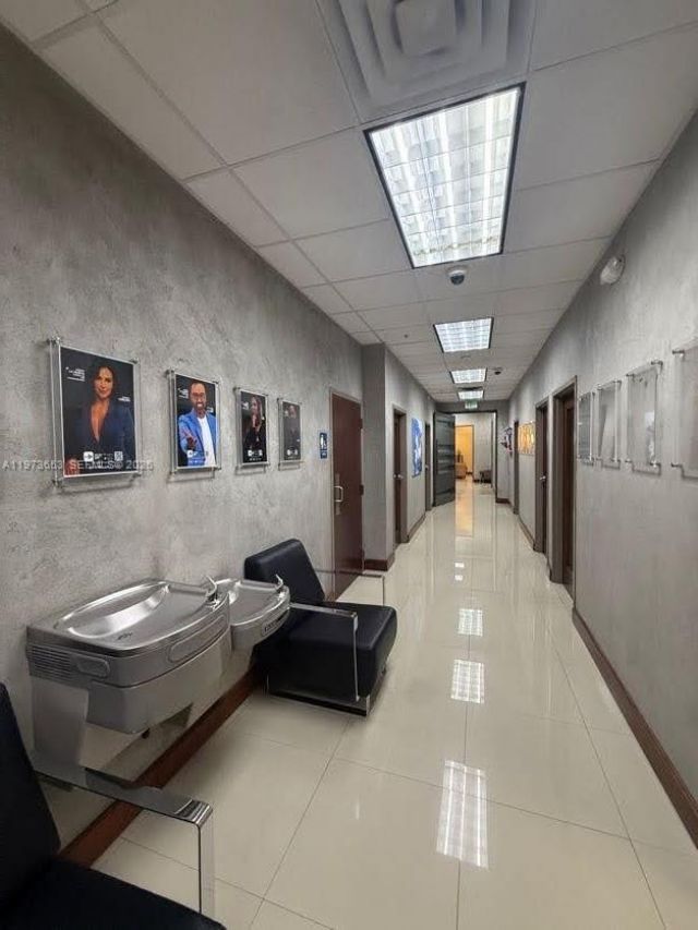 7620 NW 25th St, Unit 5, Miami, FL 33122 Photo