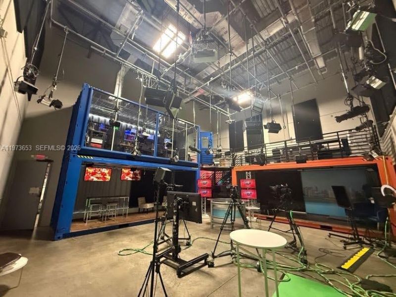 7620 NW 25th St, Unit 5, Miami, FL 33122 Photo