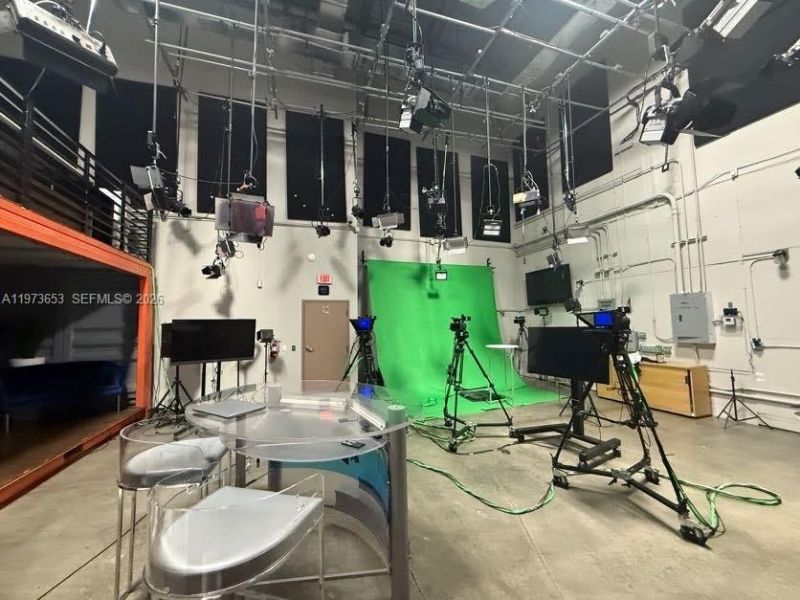 7620 NW 25th St, Unit 5, Miami, FL 33122 Photo