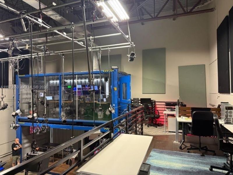 7620 NW 25th St, Unit 5, Miami, FL 33122 Photo