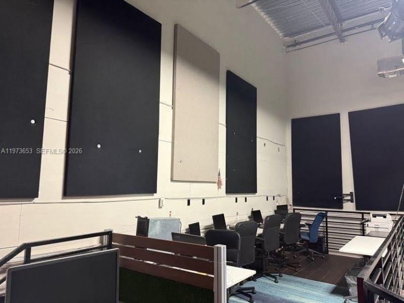 7620 NW 25th St, Unit 5, Miami, FL 33122 Photo