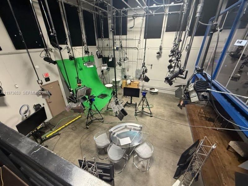 7620 NW 25th St, Unit 5, Miami, FL 33122 Photo