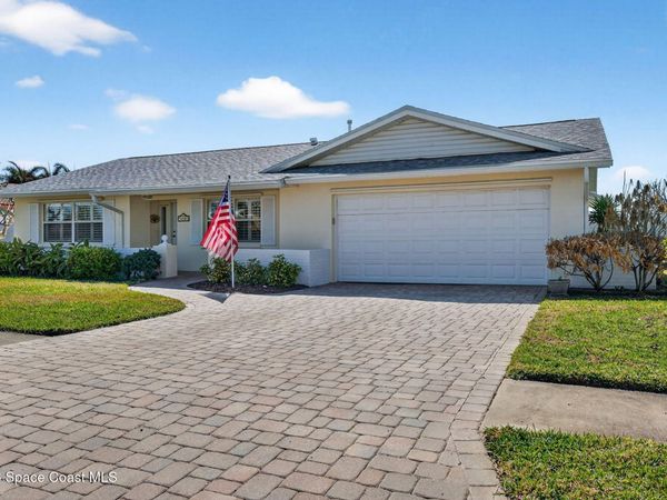 448 Saint Georges Court, Satellite Beach, FL 32937